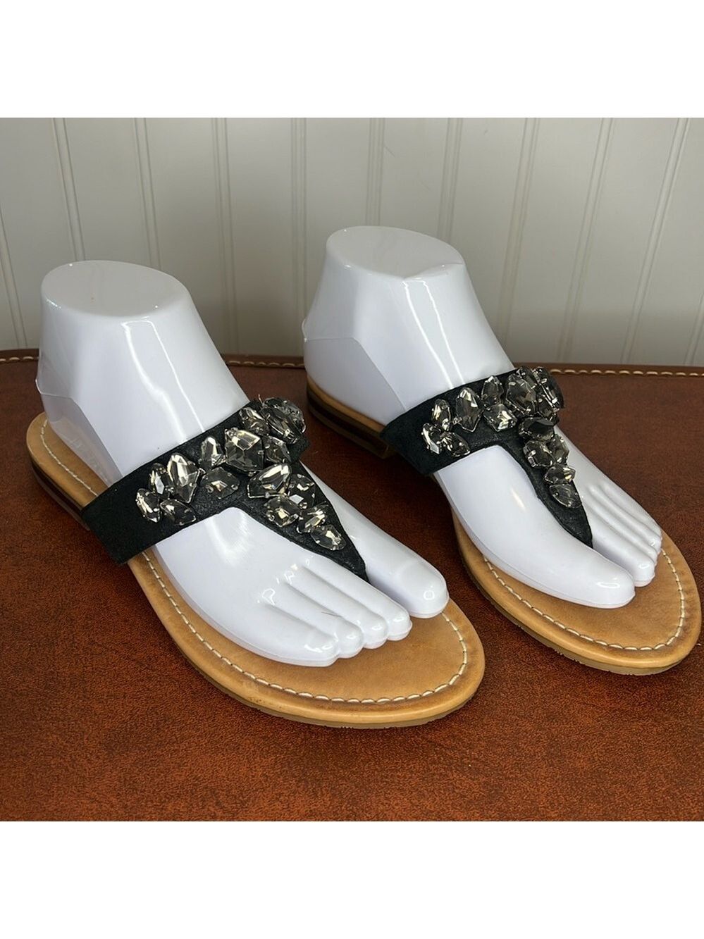 Antonio Melani Jeweled Thong Sandals Size 7.5